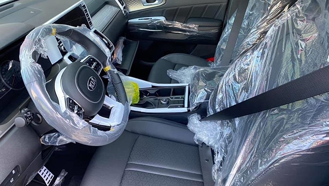 Kia Sorento 2021 lộ ảnh nội thất mới, tăng sức cạnh tranh Santa Fe