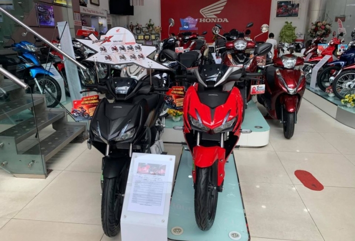 Honda Winner X giảm 4 triệu đồng, giá cực rẻ cạnh tranh Exciter 155