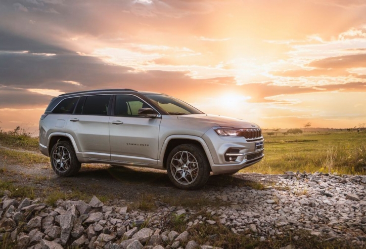 SUV 7 chỗ vừa ra mắt chốt giá từ 866 triệu, khiến Fortuner, Santa Fe lo ngại