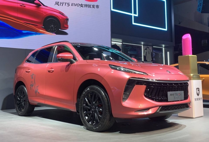 SUV cỡ C đẹp như Porsche dành cho phái nữ khiến CX-5 và CR-V chào thua