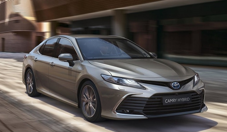 Toyota Camry 2022 sắp ra mắt tại Việt Nam, nhiều nâng cấp đấu Mazda 6