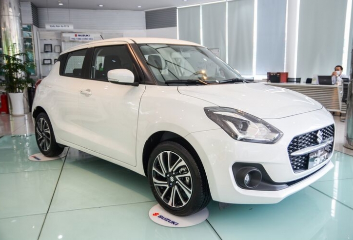 Giá xe Suzuki Swift giảm xuống mức thấp kỷ lục, quyết đấu Vios, Accent
