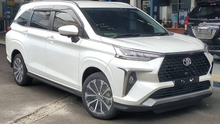 Lộ ảnh Toyota Veloz Cross 2022 sắp ra mắt tại Việt Nam, trang bị ấn tượng