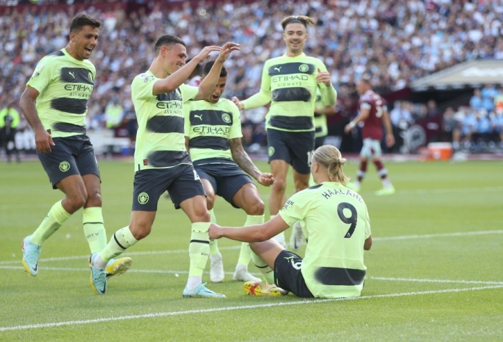 Có một Man City thật lạ lẫm tại Ngoại hạng Anh năm nay