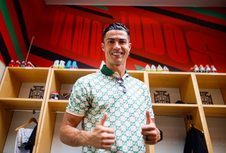 Ronaldo bất ngờ nhận một giải thưởng đầu tiên trong sự nghiệp