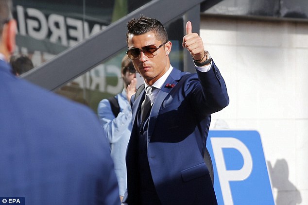 Rõ ràng lý do Ronaldo bị cả châu Âu 'chê', MU nên chấp nhận sự thật này!