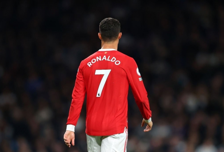 Siêu sao sẵn sàng thế chỗ Ronaldo lộ diện, MU đợi ngày xưng bá nước Anh