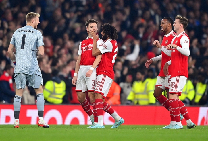 Video bàn thắng Arsenal vs Zurich: Siêu phẩm cứu nguy Arsenal
