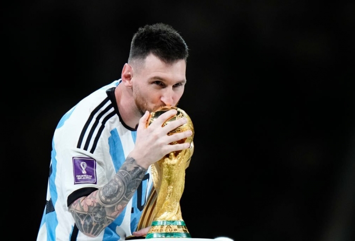 HLV vĩ đại khẳng định Messi xuất sắc nhất lịch sử bóng đá