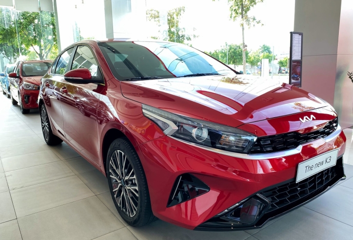 Giá rẻ, Kia K3 “thống trị” phân khúc sedan hạng C tại Việt Nam