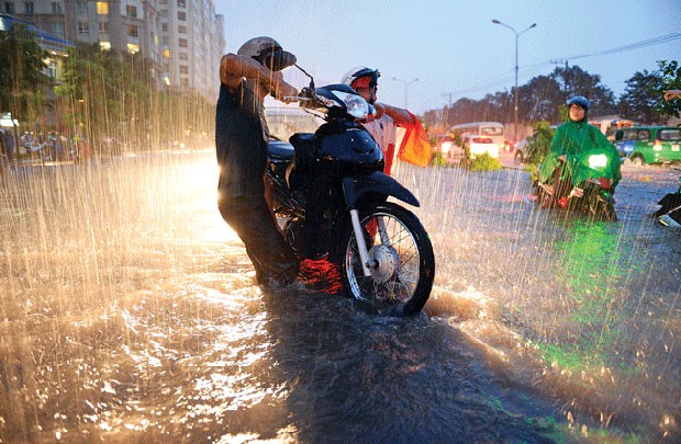 Cách xử lý xe máy không đề nổ được do ngập nước