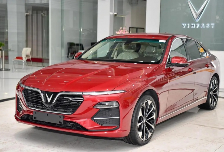 Mua VinFast Lux A2.0 tiết kiệm hàng trăm triệu đồng nhờ được áp dụng 3 voucher Vinhomes