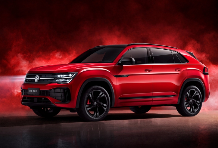 Khám phá mẫu SUV lai Coupe đẹp long lanh vừa ra mắt, động cơ mạnh gần 300 mã lực