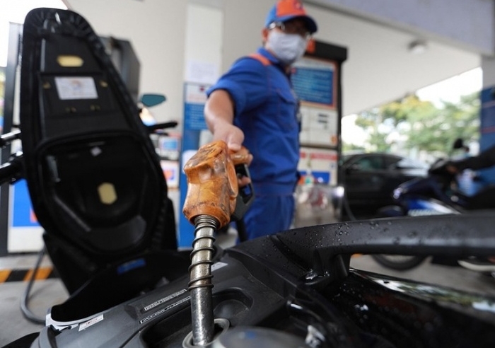Giá xăng có thể giảm tới 5.000 đồng/lít trong kỳ điều hành ngày 21/7