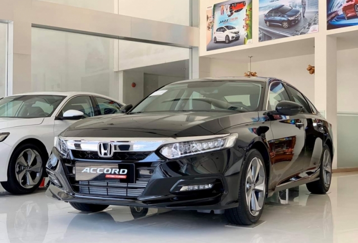 Tồn kho, đại lý “xả hàng” Honda Accord đời cũ với mức giá cực hấp dẫn