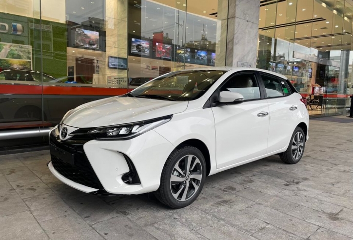 Hatchback cỡ B của Toyota giảm giá mạnh, quyết đấu Mazda 2, Suzuki Swift