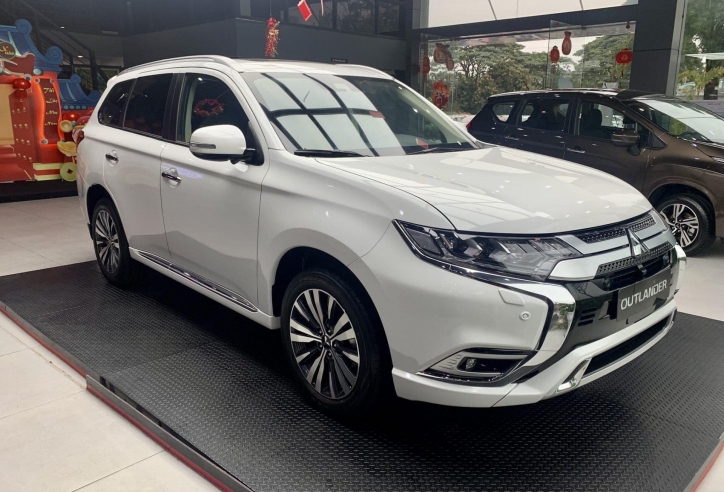 Giá lăn bánh Mitsubishi Outlander 2022 cực hấp dẫn: rẻ hơn CR-V, đe nẹt CX-5