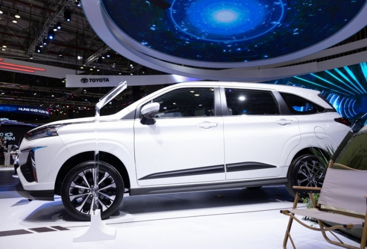 Toyota Veloz Cross và Avanza Premio bản lắp ráp trong nước hoàn tất đăng kiểm