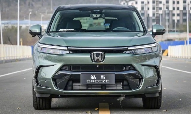 Honda Breeze 2023 chính thức được mở bán, giá quy đổi từ 627 triệu đồng