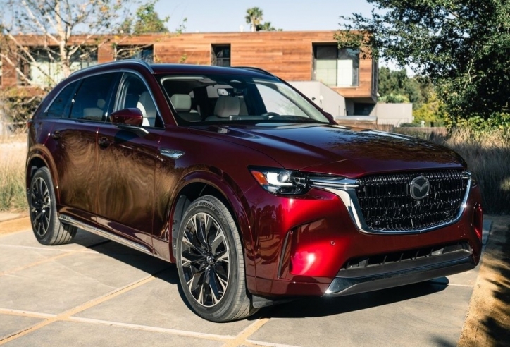 Mazda CX-90 chính thức ra mắt – SUV cỡ trung sở hữu trang bị như xe sang