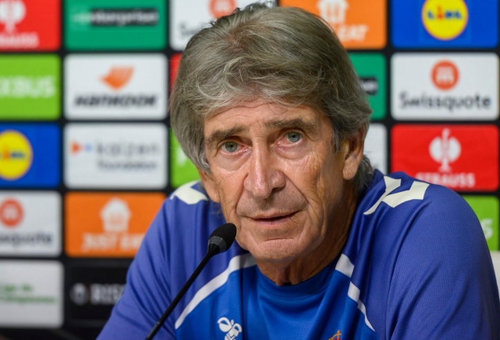 Thầy của Antony đòi lột xác bóng đá theo kiểu... bóng rổ!