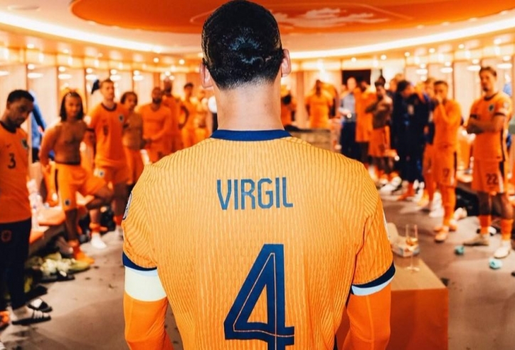 Van Dijk gây sốc khi tiết lộ về thời điểm chia tay ĐT Hà Lan