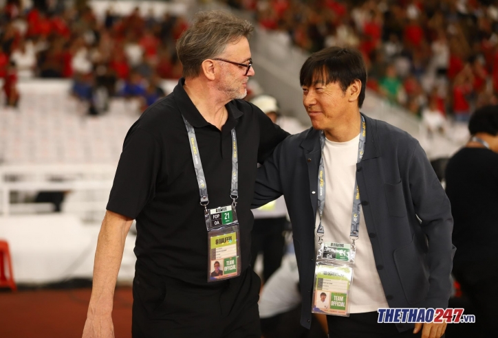 HLV Shin Tae Yong nói lời bất ngờ khi HLV Troussier rời ĐT Việt Nam
