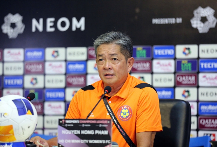 HLV đội của Huỳnh Như hết lời ca ngợi CLB của Singapore
