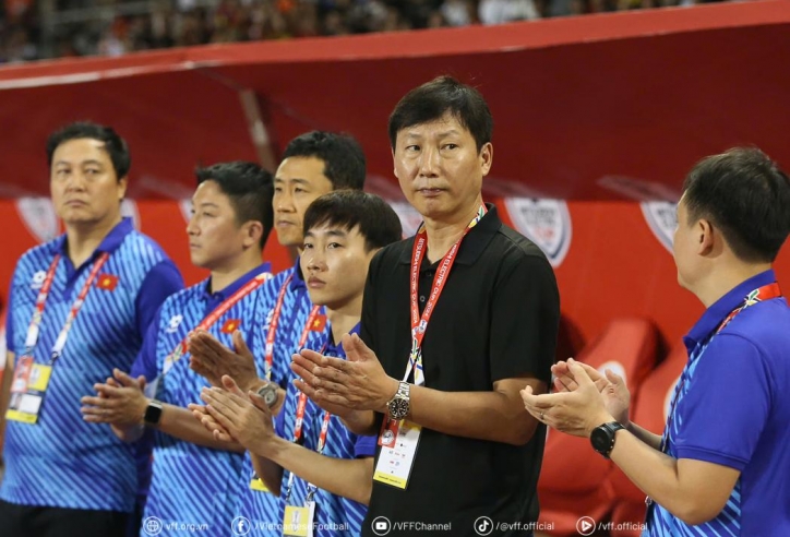 Báo Indonesia ngỡ ngàng về quyết định triệu tập của HLV Kim Sang Sik
