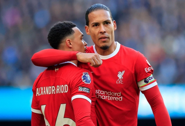 Van Dijk: 'Đôi khi chúng ta quên mất Arnold cũng là con người'