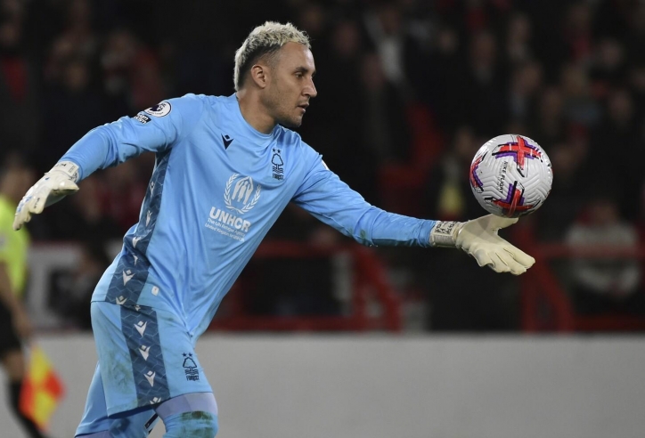 Keylor Navas: 'Nếu Perez gọi tôi thay vì Barca, tôi sẽ bơi đến đó luôn'
