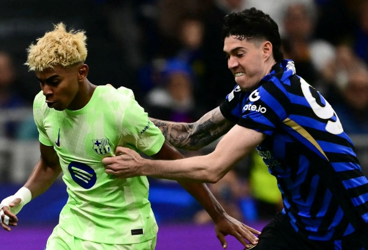 Bị Al Nassr rút ruột, Barca quyết chiêu mộ trung vệ hay nhất nước Ý