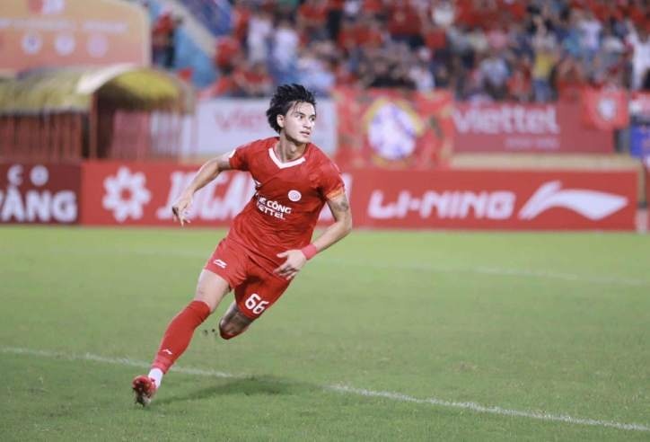 Trực tiếp Viettel 2-0 Công an TPHCM: Việt kiều Ba Lan lập công