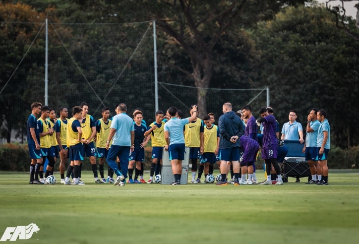 Singapore tạo bất ngờ lớn cho U23 Việt Nam