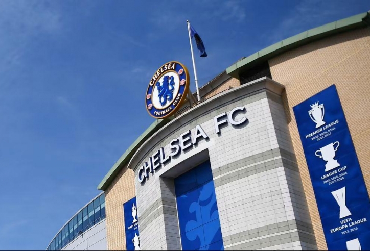 Chelsea gặp 'biến lớn' với FA