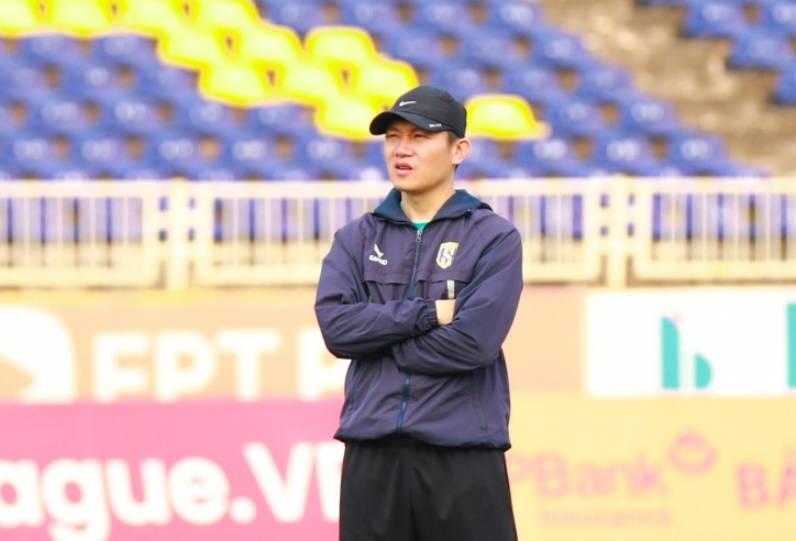 HLV V-League đầu tiên xin từ chức mùa giải này