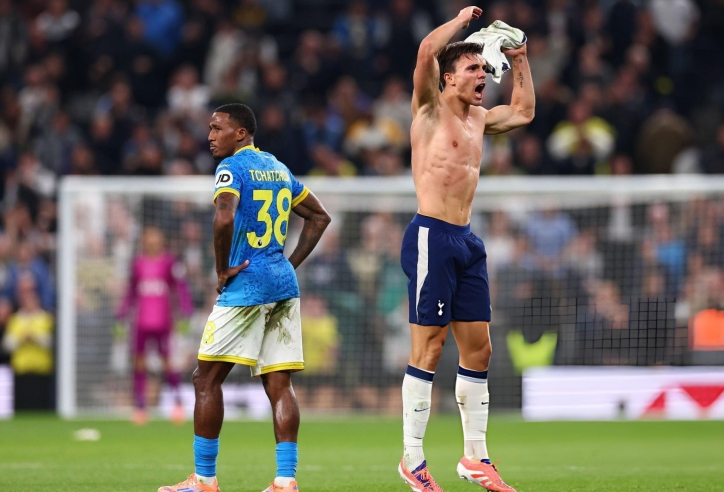 Tottenham thoát thua hú vía trước Wolverhampton