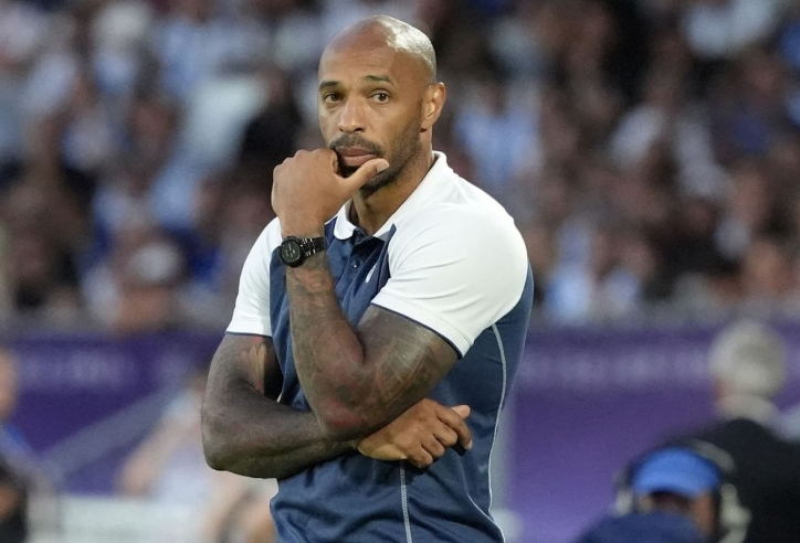 Henry lo Arsenal mãi chưa có danh hiệu lớn