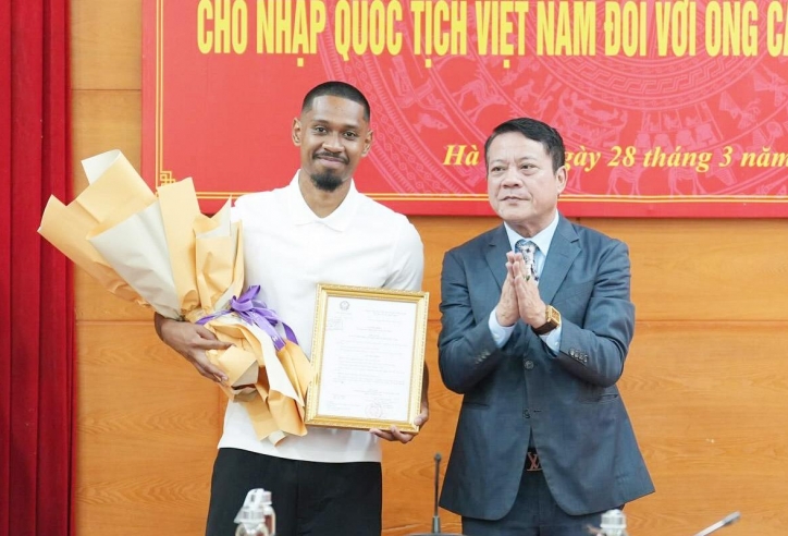 Pendant Quang Vinh chính thức nhận quốc tịch Việt Nam