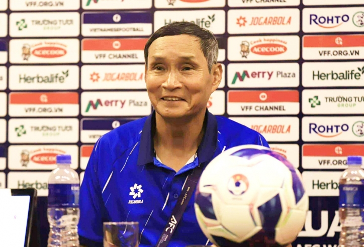HLV Mai Đức Chung: 'Huỳnh Như lớn tuổi rồi nhưng không nên chê trách'