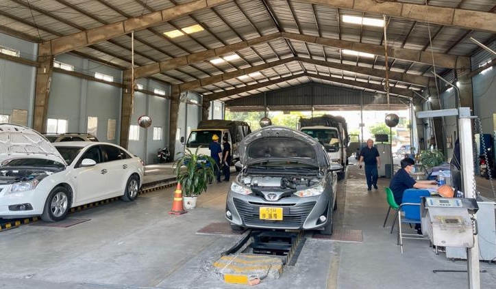 Cách 'né' khi thị trường 'cò mồi' dịch vụ đổi giấy đăng ký xe sôi động trở lại