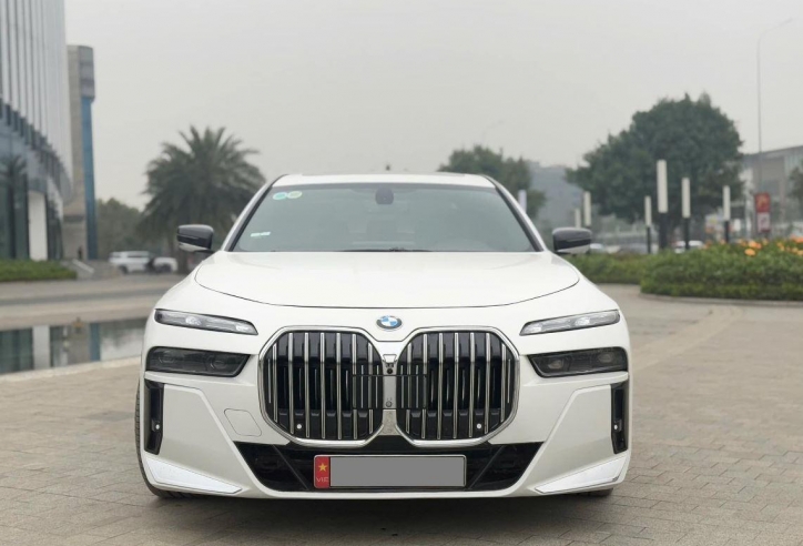 BMW 750Li 2010 độ bodykit 7-Series 2025 rao bán rẻ bất ngờ