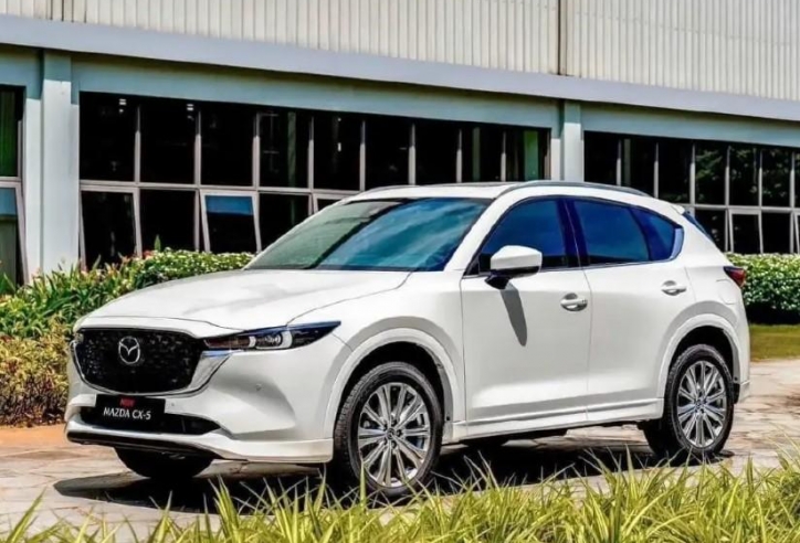 Mazda CX-5 bất ngờ phả hơi nóng xuống đàn em, cạnh tranh trực diện với SUV hạng B