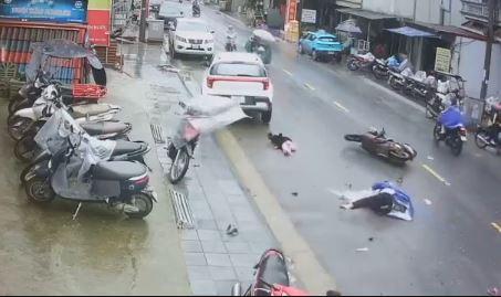 Vụ ô tô tông liên hoàn ở Sa Pa: Cảnh báo an toàn giao thông đường đèo