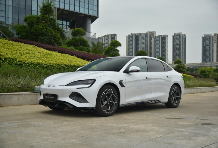 Xe điện Trung Quốc giảm giá mạnh tại Việt Nam: Wuling Bingo, BYD Atto 3 và Seal “chạm đáy” mới