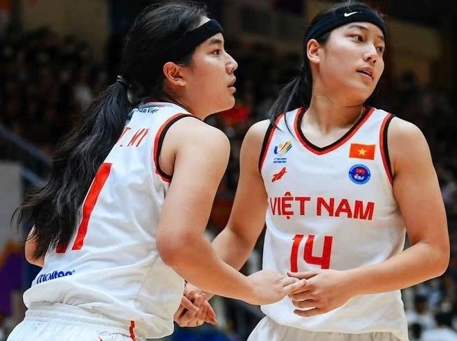 Cặp song sinh Việt kiều Thảo My - Thảo Vy giành “vàng” cho bóng rổ nữ Việt Nam