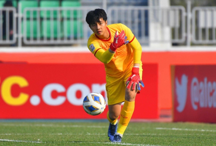 Thủ môn U22 Việt Nam chơi như lên đồng khiến Trung Quốc thất bại là ai?