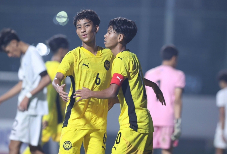 VIDEO: Malaysia thắng siêu đậm 13-0, vượt Việt Nam để nhất bảng
