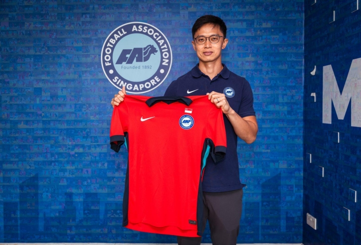 Giúp đội ĐNÁ làm nên lịch sử, HLV Singapore nói lời xúc động