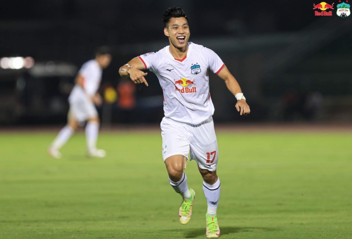Văn Thanh nhận 'vinh dự đặc biệt' sau siêu phẩm vào lưới Sydney FC
